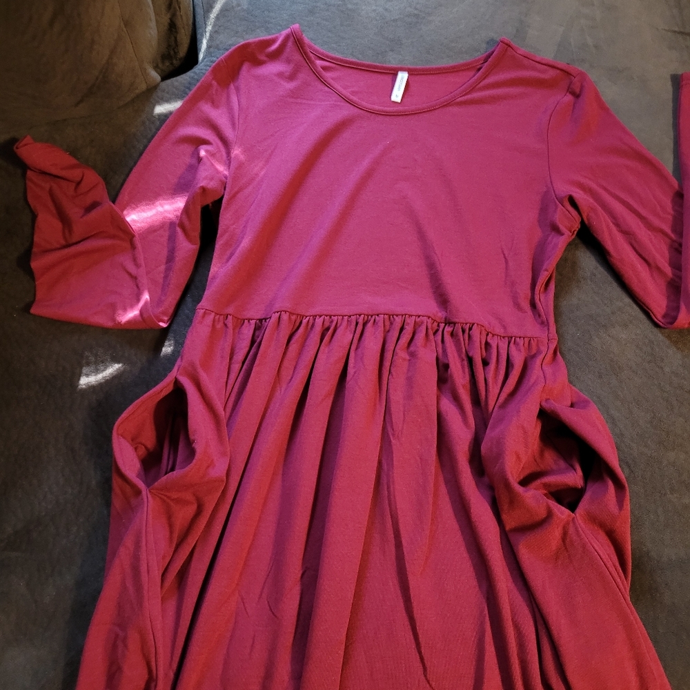 Longyuan Dress with side pkts, Size M, Redish Wine.